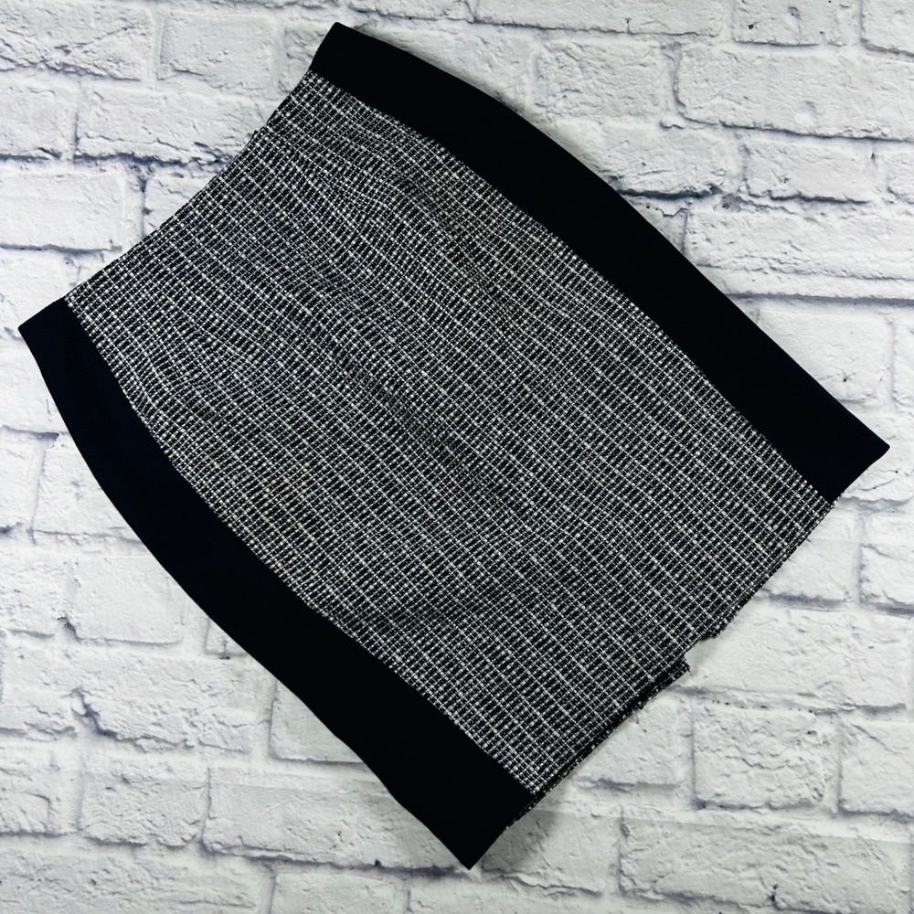 White House Black Market Navy Blue White Tweed Pencil Skirt Office Career Size 2